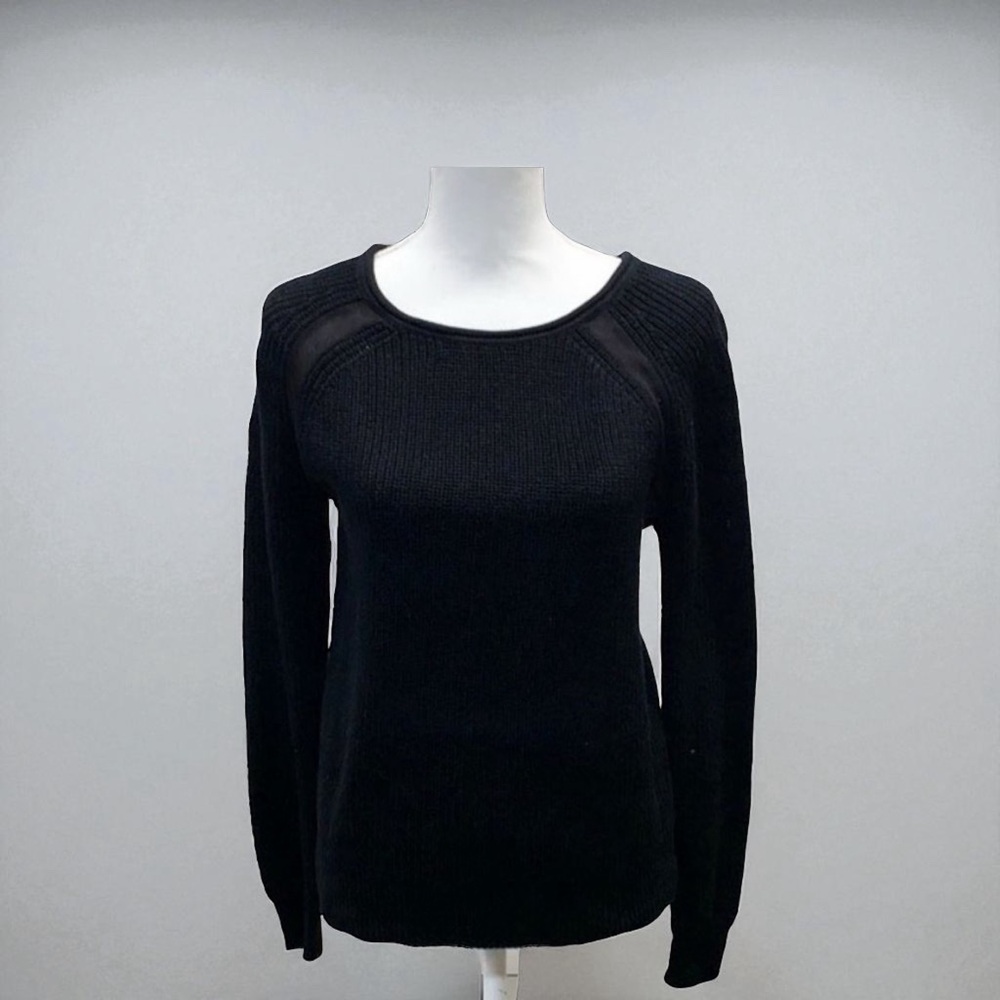 Vince black sweater S